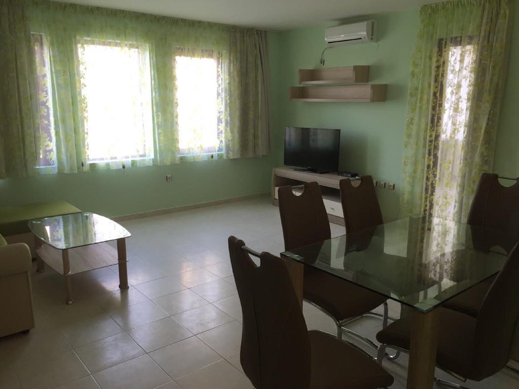 Apartments In Complex Chateau Nessebar Свети-Влас Экстерьер фото