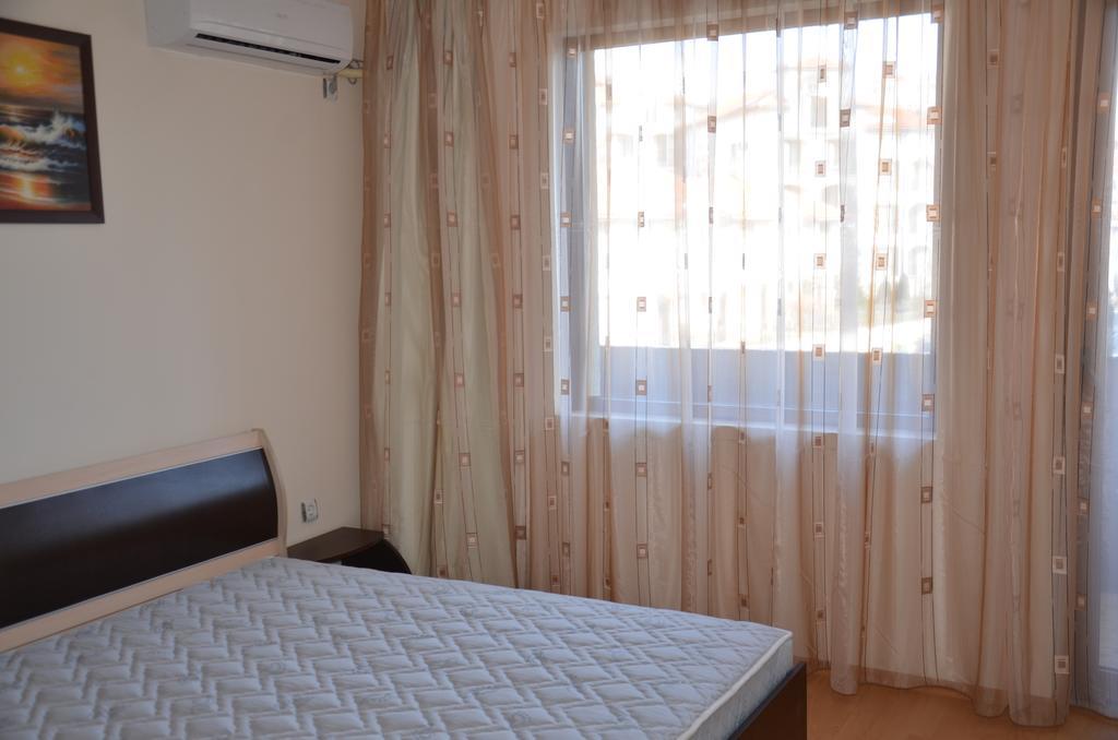 Apartments In Complex Chateau Nessebar Свети-Влас Экстерьер фото
