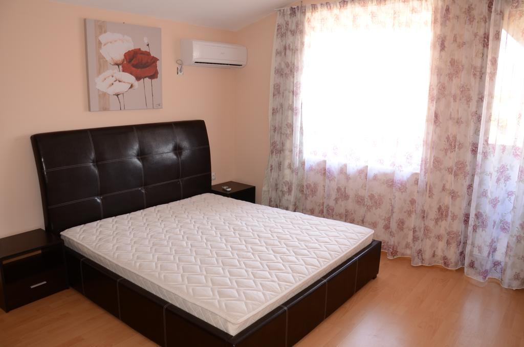 Apartments In Complex Chateau Nessebar Свети-Влас Экстерьер фото