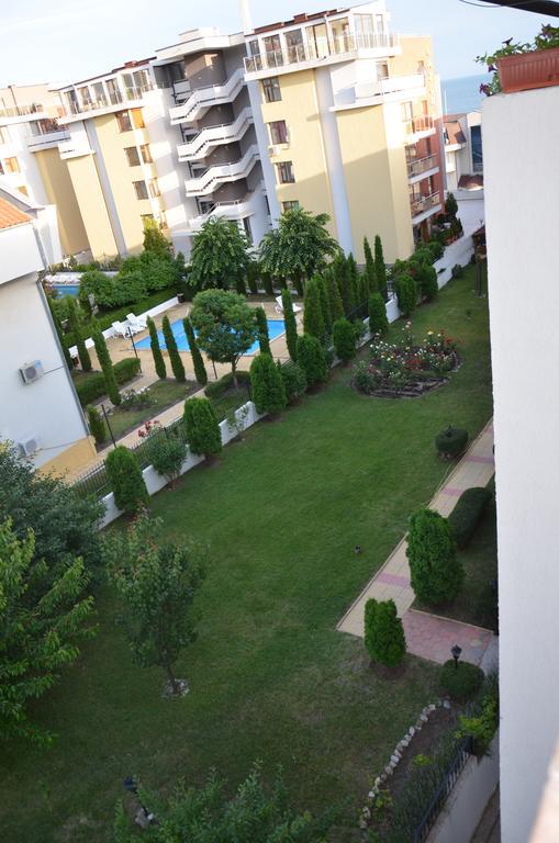 Apartments In Complex Chateau Nessebar Свети-Влас Экстерьер фото