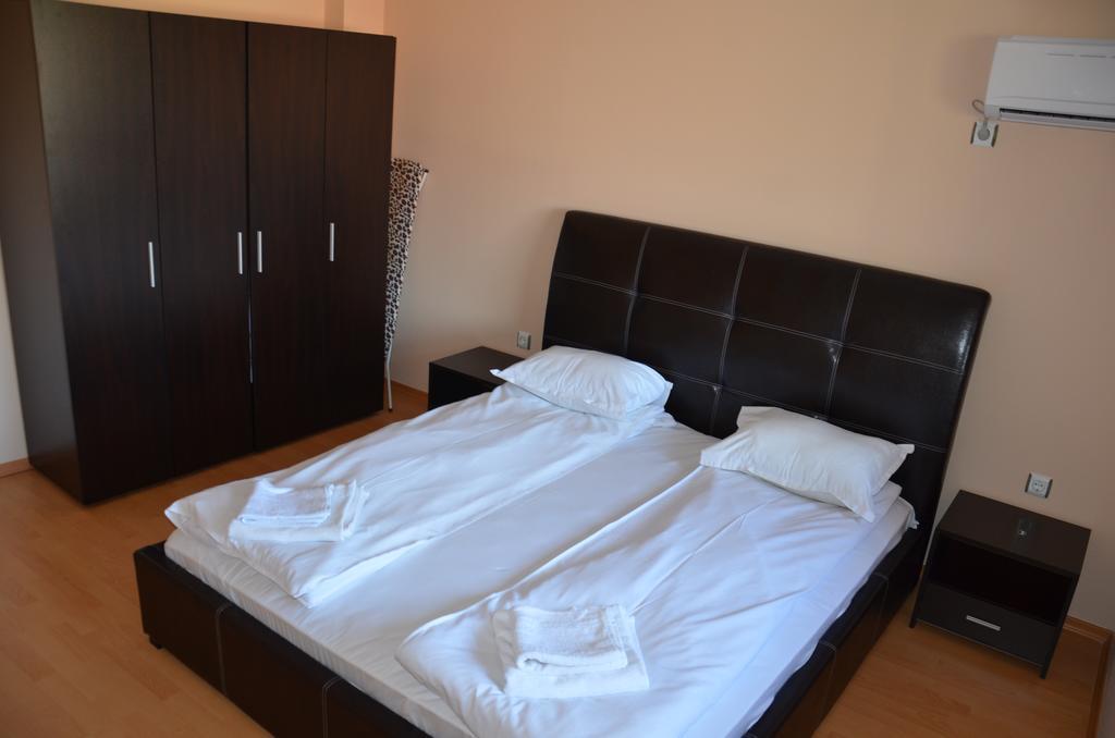 Apartments In Complex Chateau Nessebar Свети-Влас Экстерьер фото