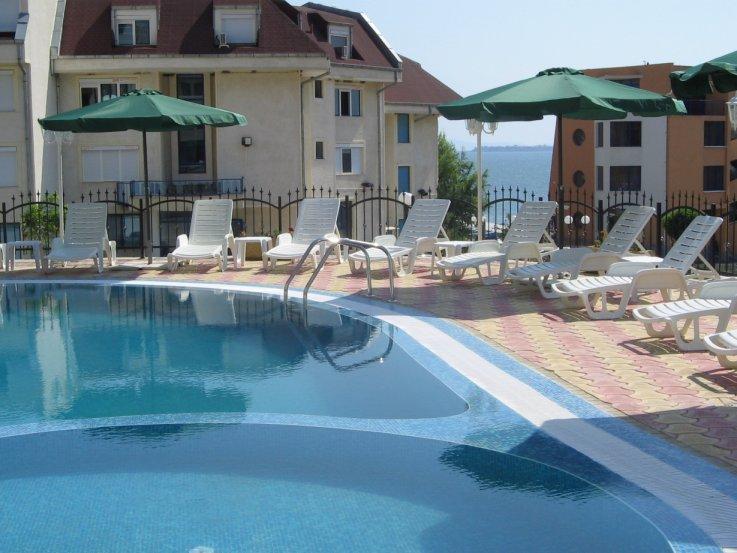 Apartments In Complex Chateau Nessebar Свети-Влас Экстерьер фото